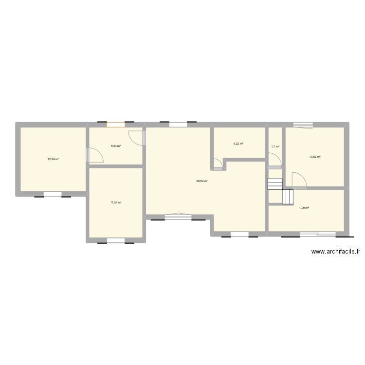 MAISON. Plan de 8 pièces et 88 m2