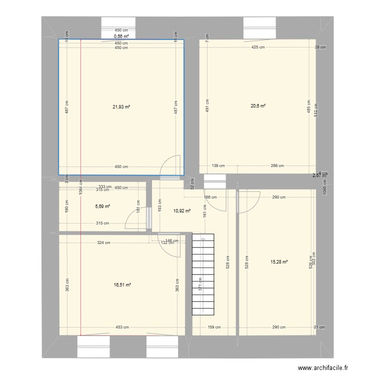 gite 1 1er  sans porte et fenetre. Plan de 8 pièces et 94 m2