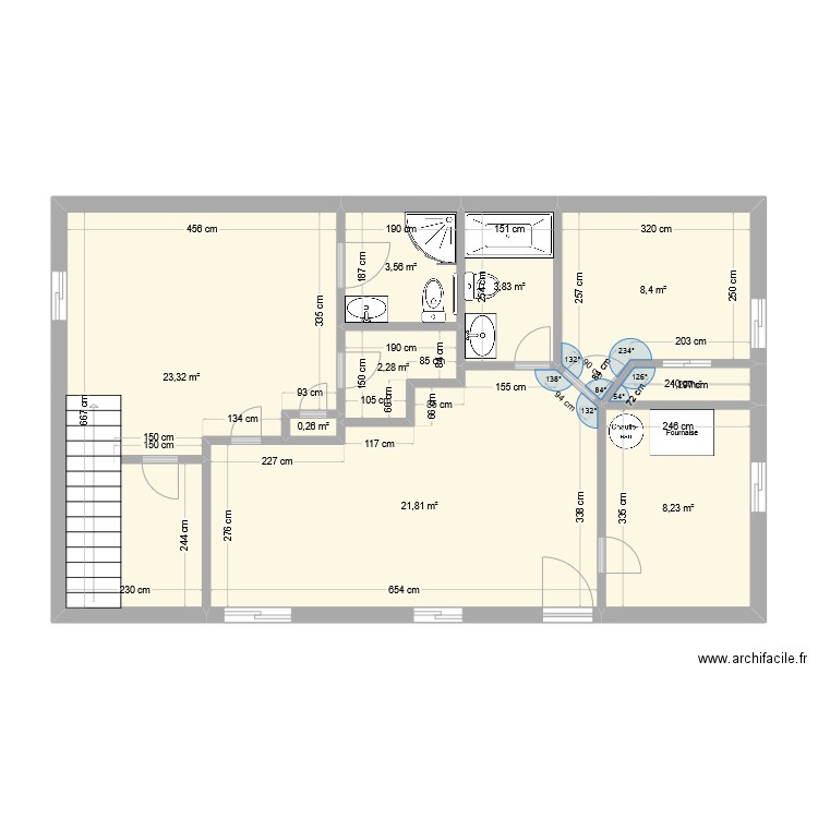 sous sol. Plan de 9 pièces et 73 m2