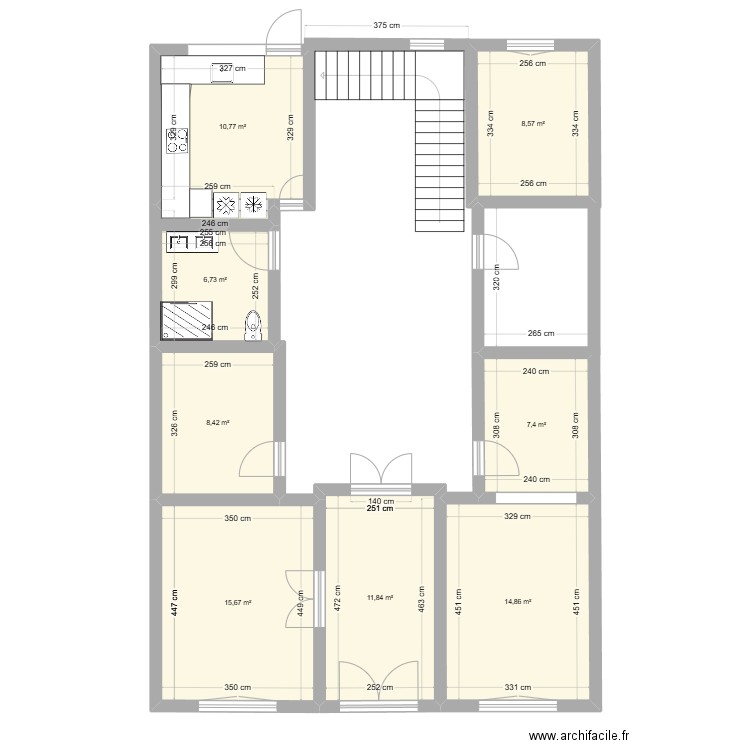 Nava Planta Baja. Plan de 8 pièces et 84 m2