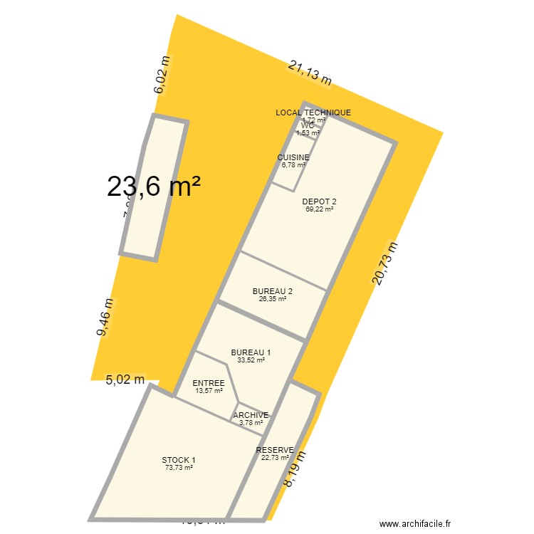 Dépot amp. Plan de 11 pièces et 277 m2