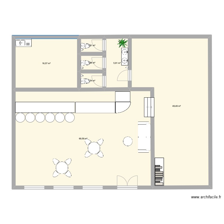 tfe. Plan de 7 pièces et 147 m2