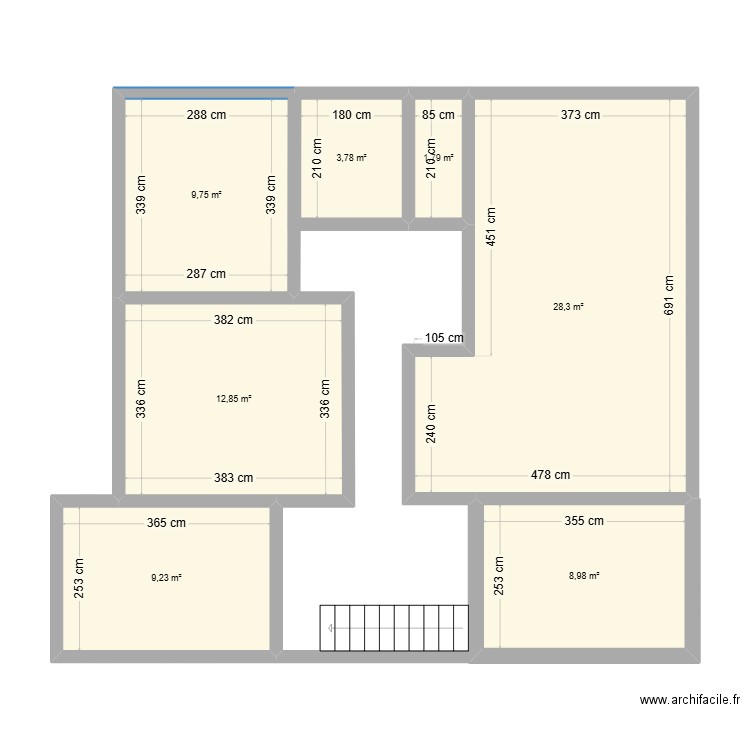 1er étage initiale. Plan de 7 pièces et 75 m2