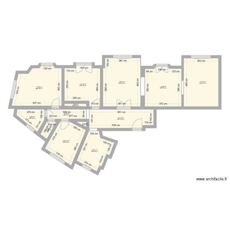 essai 1. Plan de 13 pièces et 124 m2