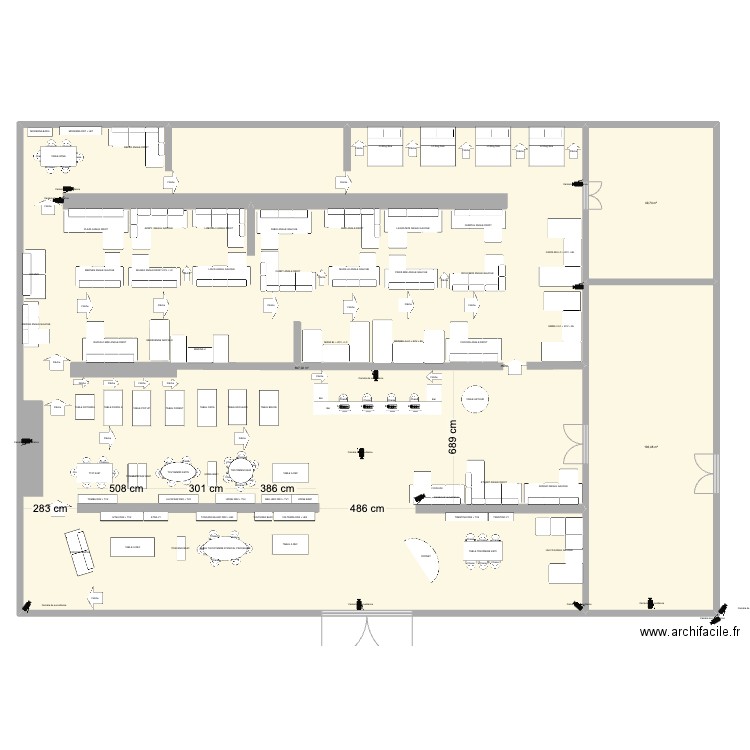 Strasbourg 3. Plan de 3 pièces et 853 m2