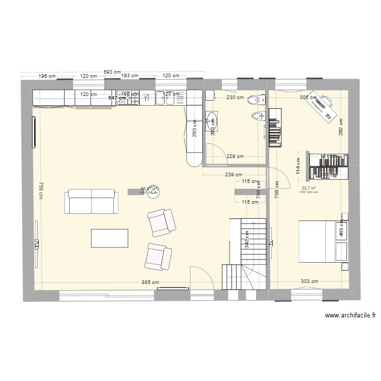 PES aménagé. Plan de 2 pièces et 89 m2