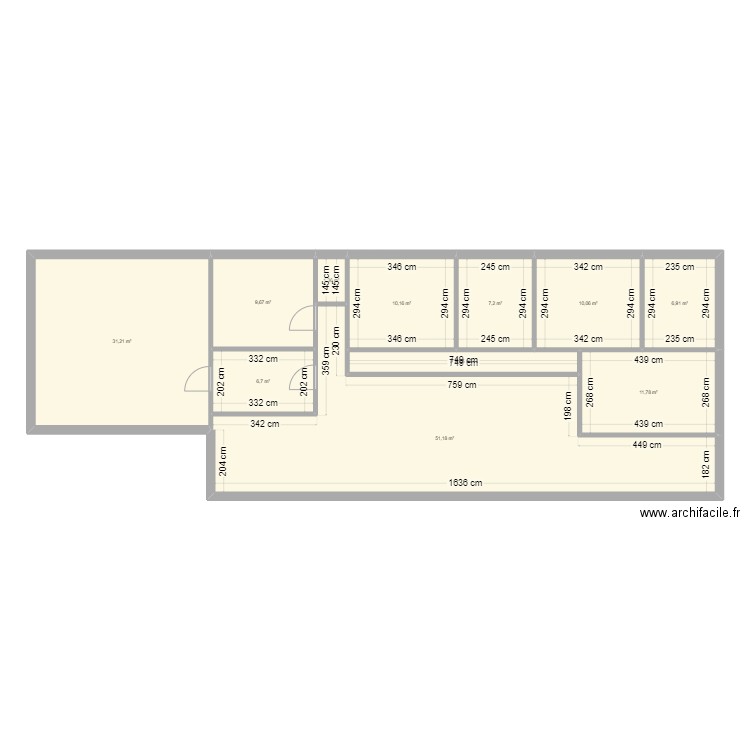 Projet maison en longueur. Plan de 11 pièces et 152 m2