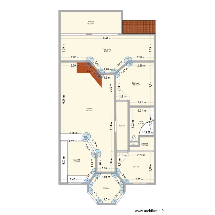 Schoelcher. Plan de 18 pièces et 189 m2