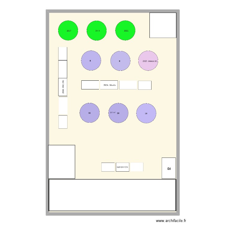 plan de table. Plan de 1 pièce et 207 m2