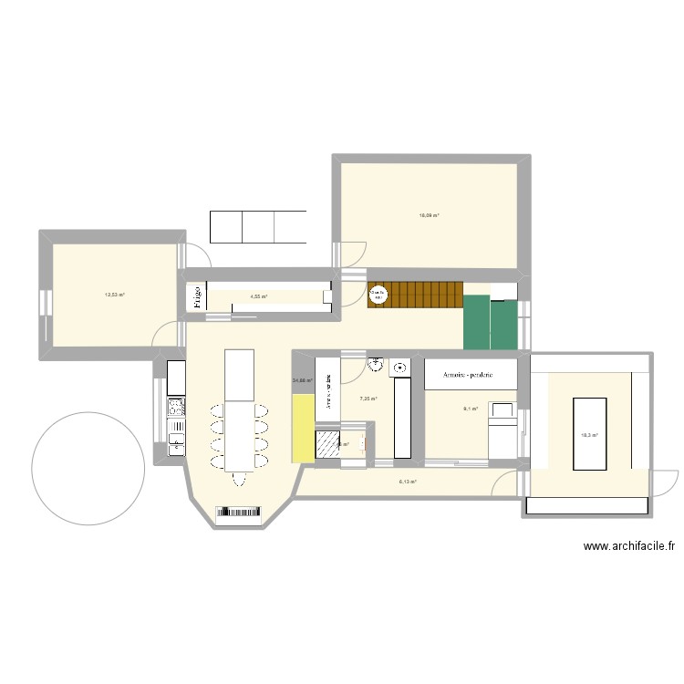 Essaie basé sur les envies esthétiques. Plan de 9 pièces et 112 m2