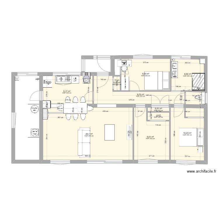 Fréjus. Plan de 10 pièces et 81 m2