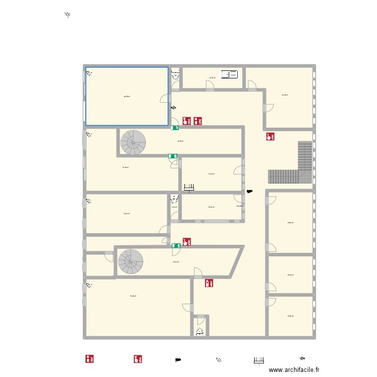 essai 1. Plan de 15 pièces et 548 m2