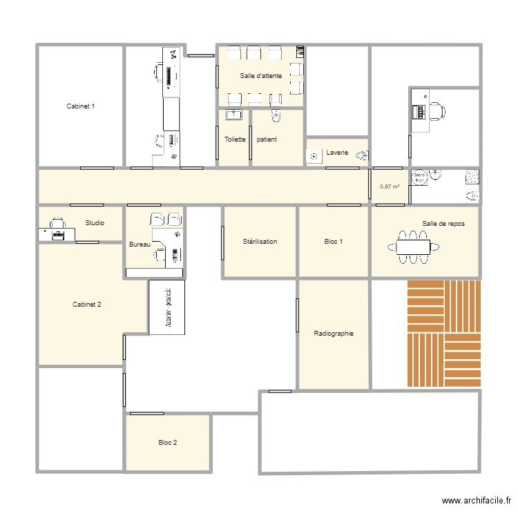 Cabinet dentaire. Plan de 15 pièces et 62 m2