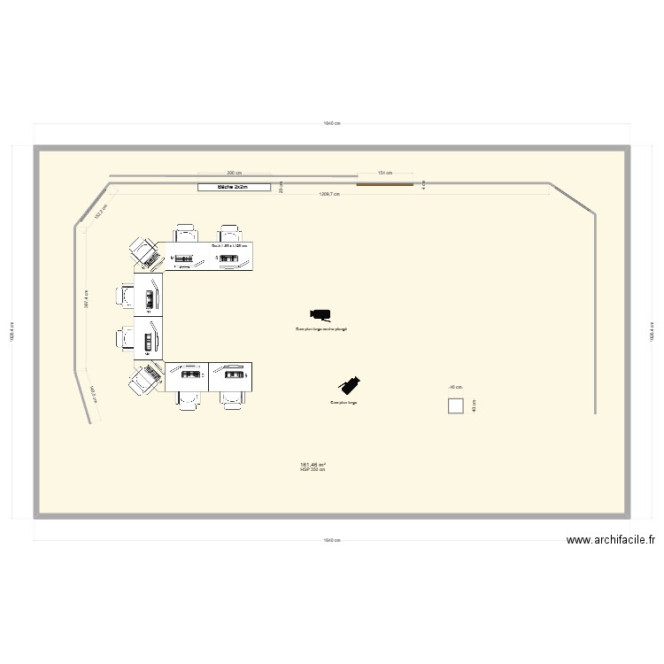 Plateau MVS 8 postes. Plan de 1 pièce et 161 m2