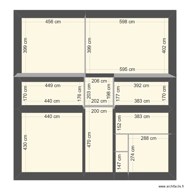 Sous-sol Montrond. Plan de 11 pièces et 105 m2