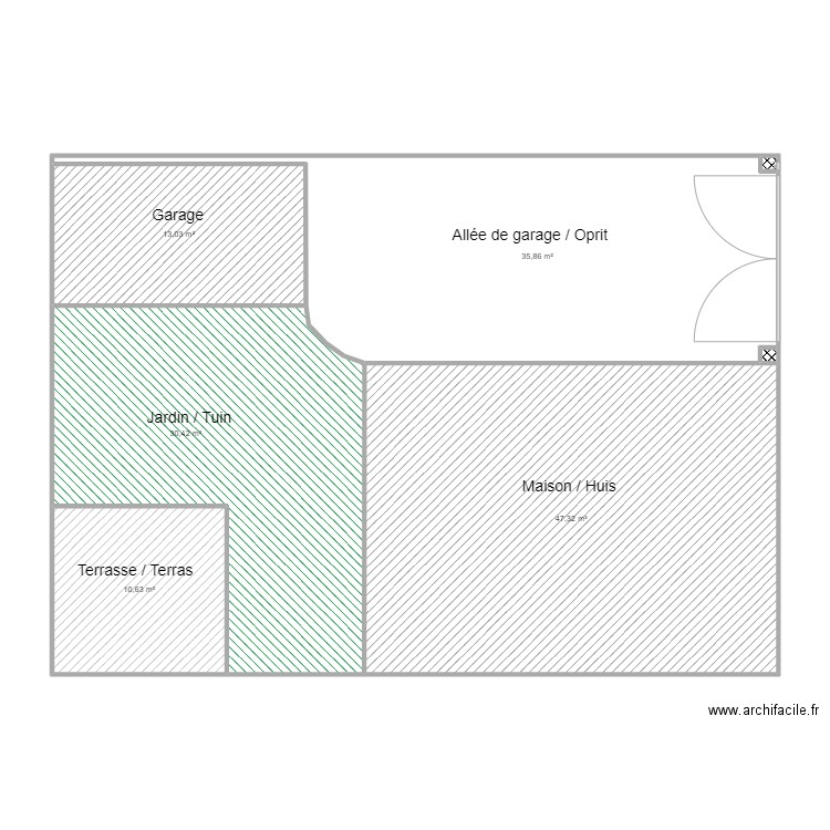 Extérieur. Plan de 7 pièces et 137 m2