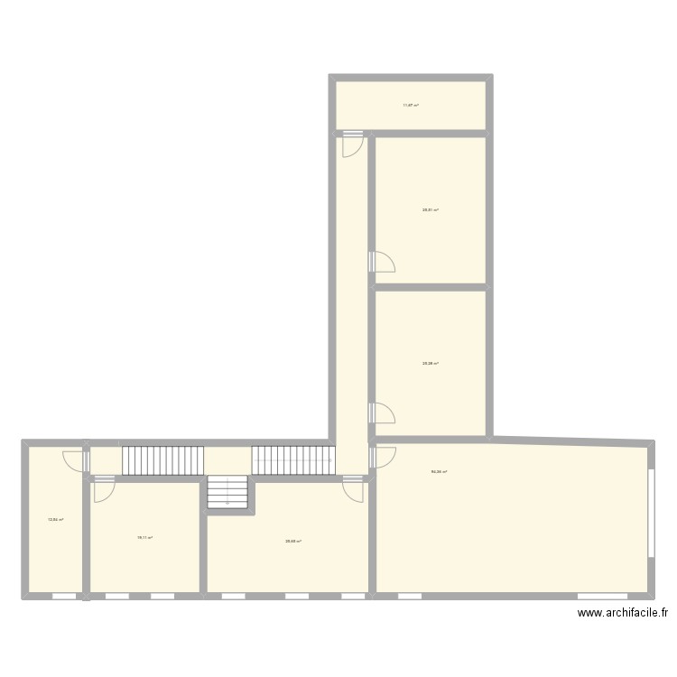 EM R Bureaux. Plan de 7 pièces et 214 m2