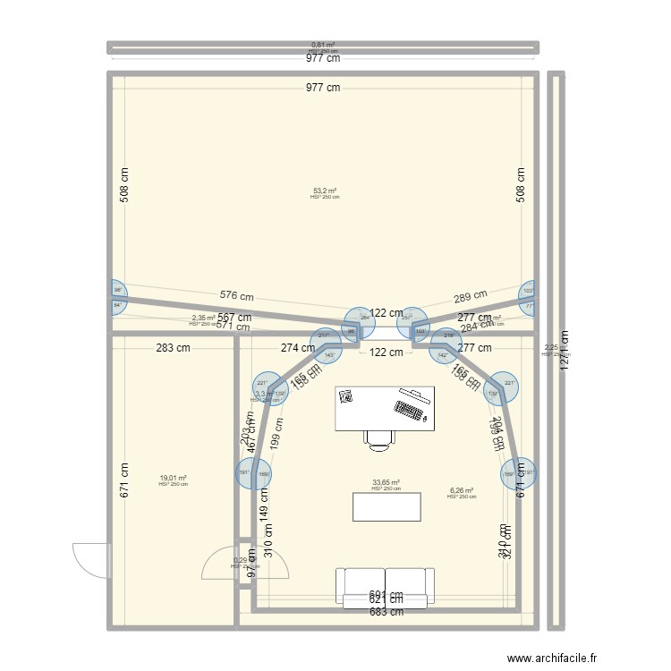 Plan studio. Plan de 10 pièces et 122 m2