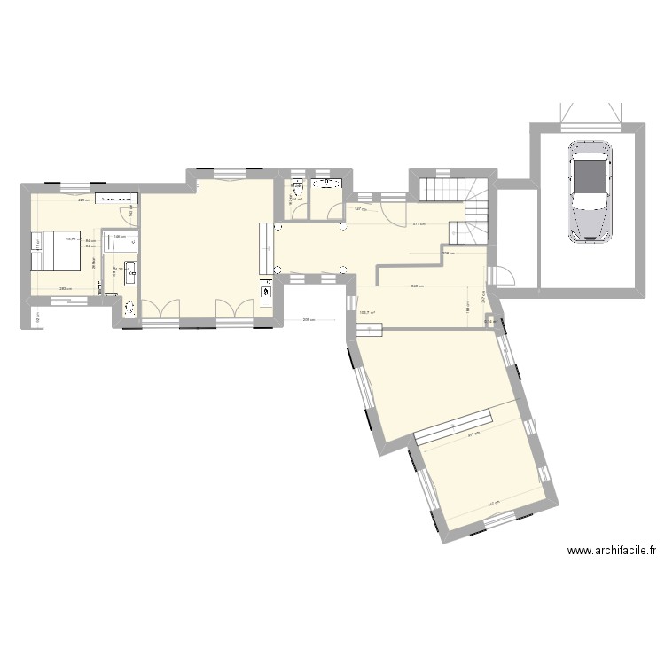 BANDOL RDC Cha P1. Plan de 5 pièces et 123 m2