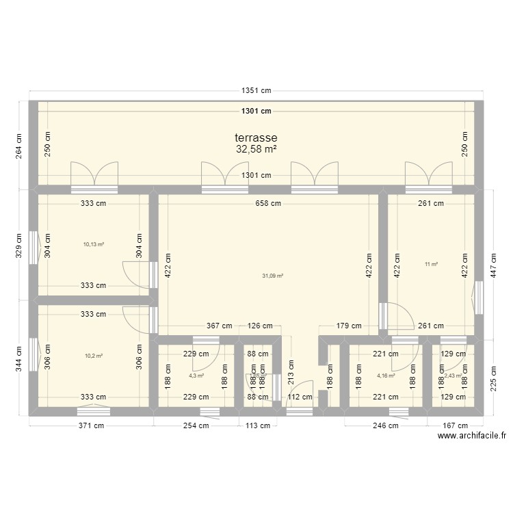 Mendy. Plan de 9 pièces et 108 m2