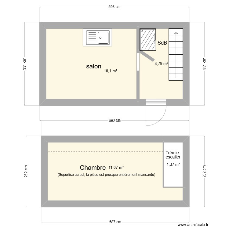 Studio Cour Jacob avec légende. Plan de 4 pièces et 27 m2