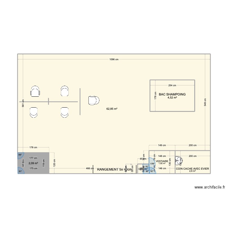 salon de coiffure. Plan de 6 pièces et 79 m2