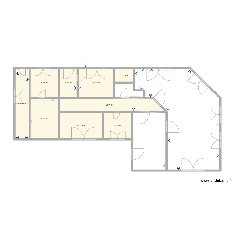 plan maison. Plan de 9 pièces et 36 m2