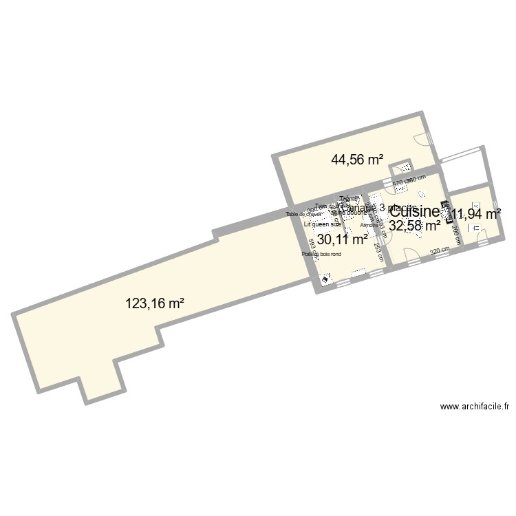 Cadastre pascal. Plan de 5 pièces et 242 m2