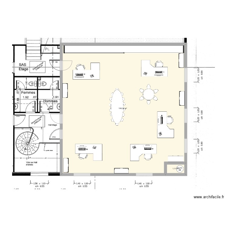 BUREAUX ETAGE. Plan de 2 pièces et 107 m2