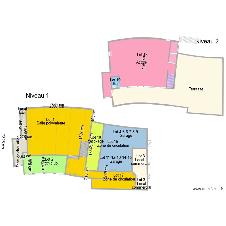 ACCUEIL 1977 An 0 ok. Plan de 12 pièces et 1717 m2