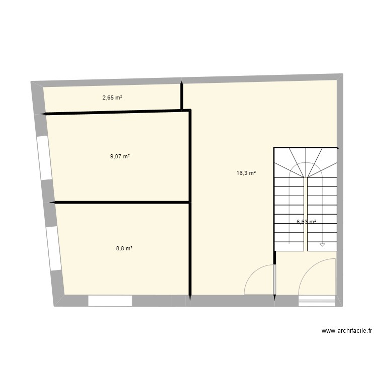 Bir4. Plan de 5 pièces et 43 m2