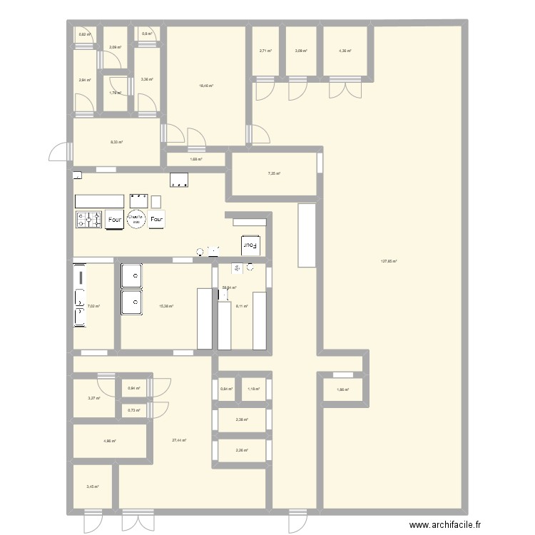 Cuisine centrale de Cuers. Plan de 29 pièces et 324 m2