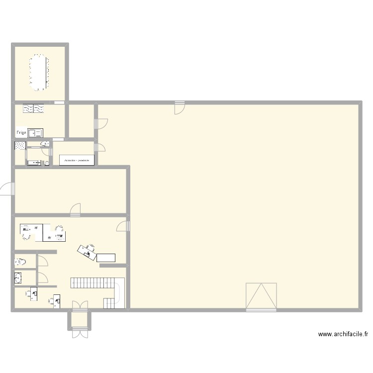 ABM. Plan de 13 pièces et 442 m2