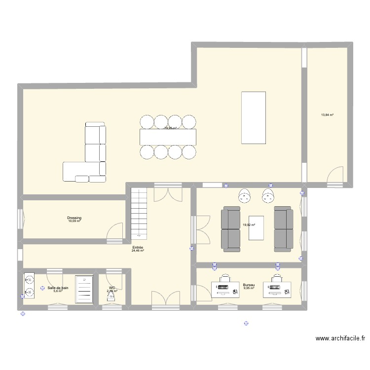 RDC. Plan de 8 pièces et 166 m2