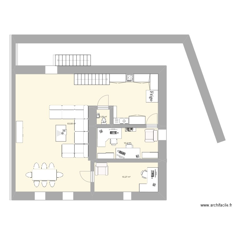 Maison en Ruine. Plan de 9 pièces et 255 m2