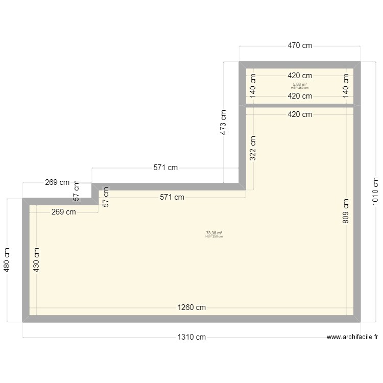 RDC salon,sam, cuisine. Plan de 2 pièces et 79 m2