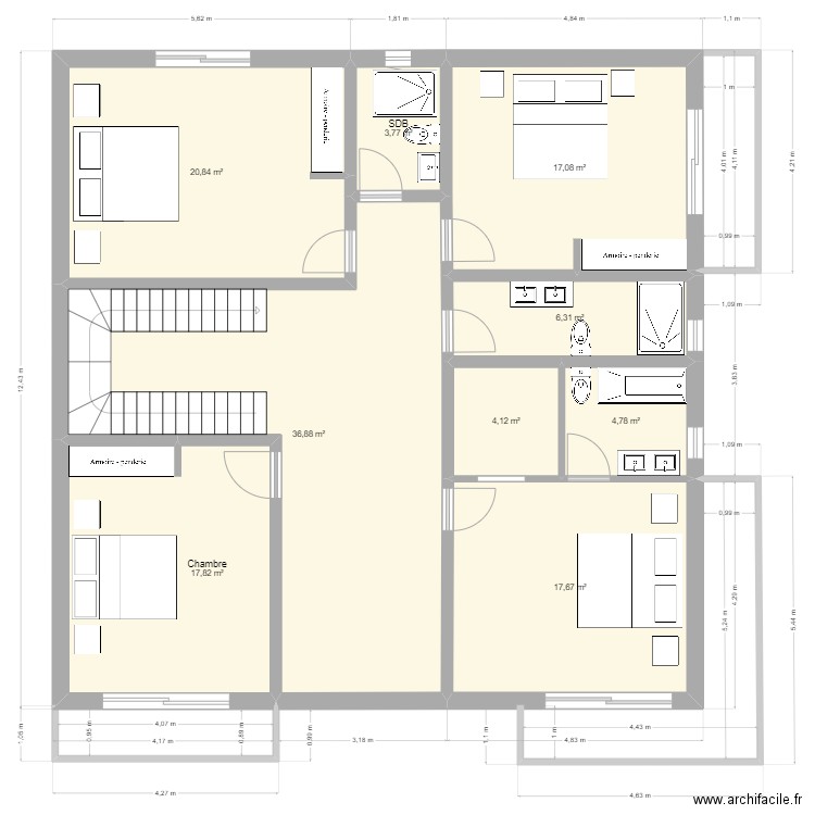 ETAGE. Plan de 9 pièces et 129 m2