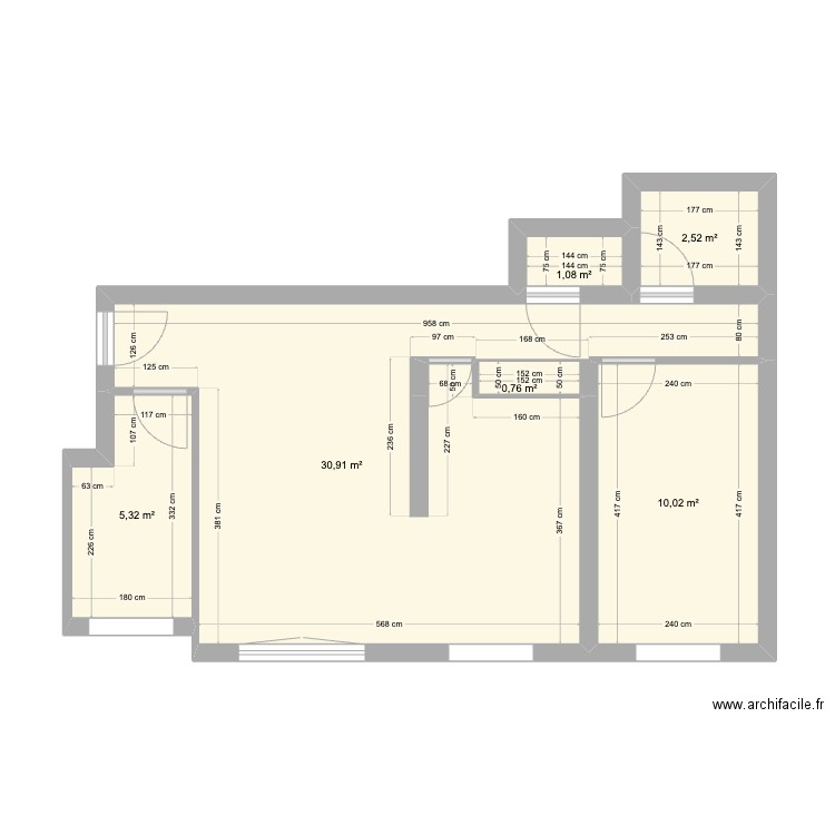 Plan ancien . Plan de 6 pièces et 51 m2