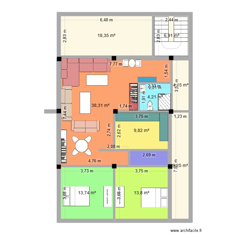 Bureau. Plan de 10 pièces et 121 m2