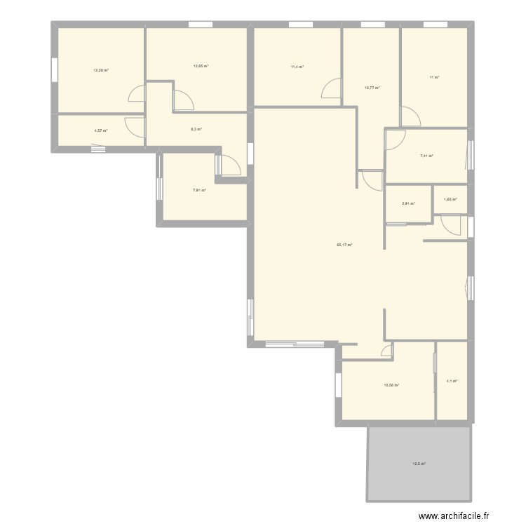 projet. Plan de 15 pièces et 183 m2