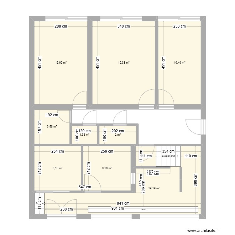 Cabinet surfaces. Plan de 9 pièces et 77 m2