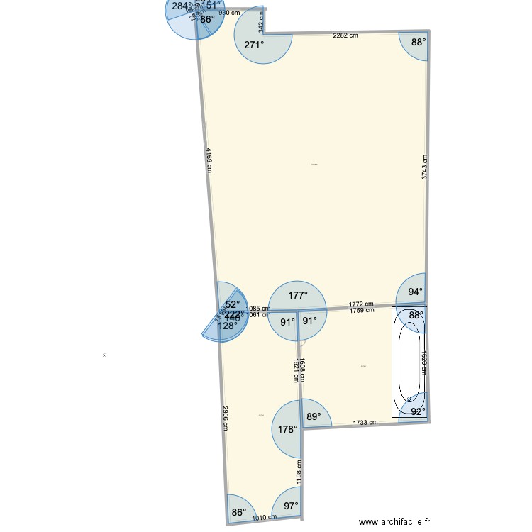 studio . Plan de 3 pièces et 1761 m2