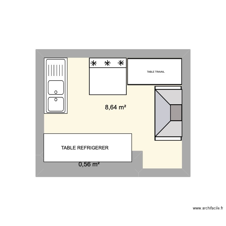 BAR LE CAMISARD. Plan de 2 pièces et 9 m2