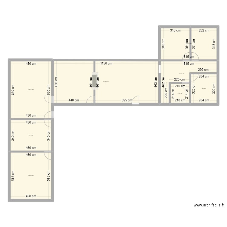 maison. Plan de 8 pièces et 167 m2