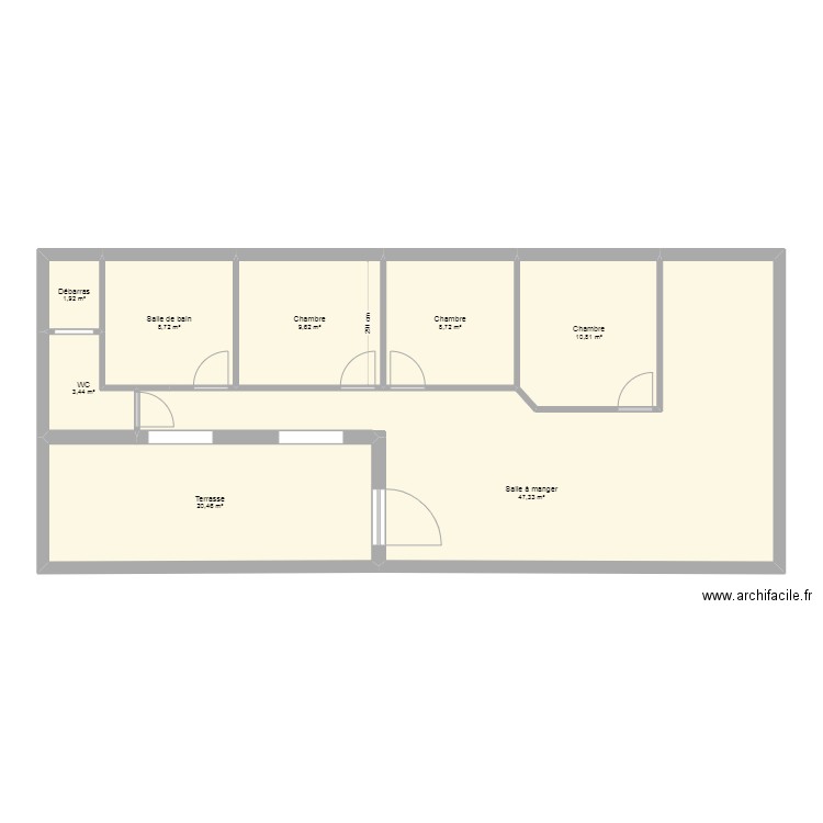 Ecole. Plan de 8 pièces et 111 m2