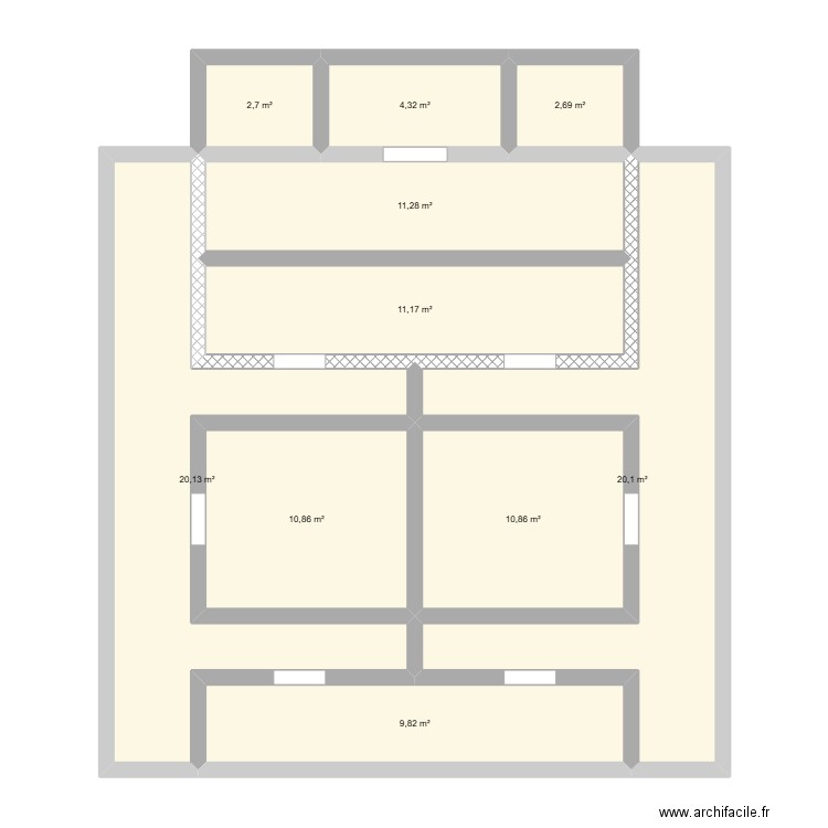 Plan Serveur. Plan de 10 pièces et 104 m2