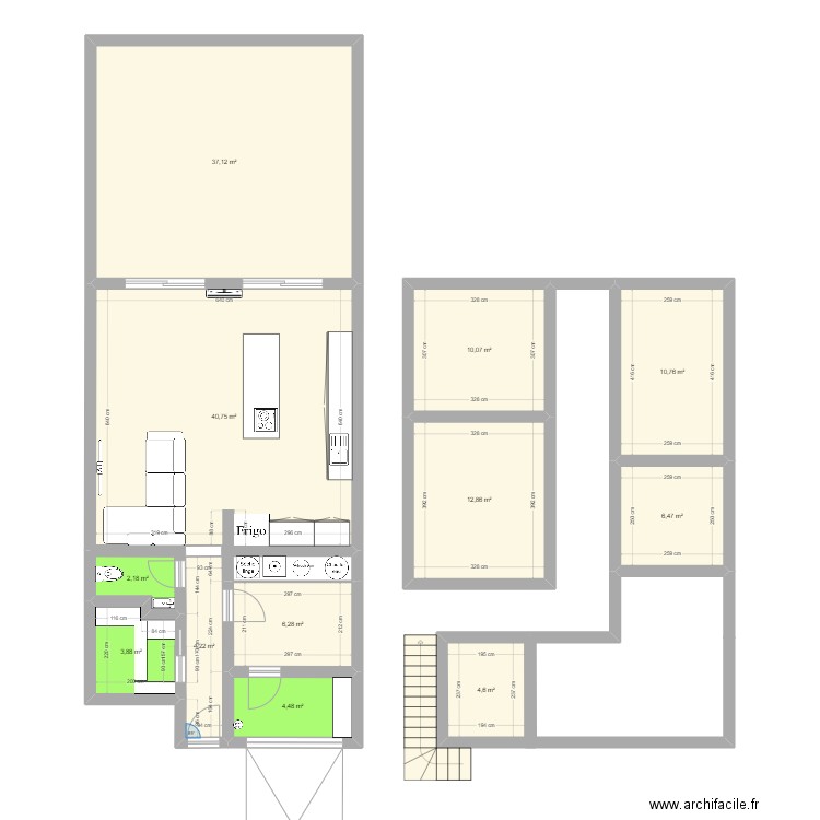 Maison. Plan de 12 pièces et 144 m2