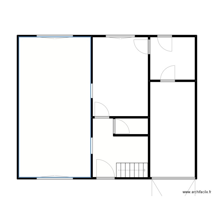 RDC. Plan de 6 pièces et 74 m2