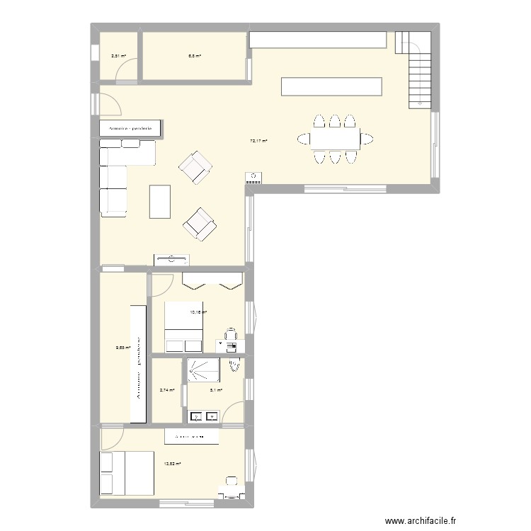 L'ancre en L. Plan de 8 pièces et 123 m2