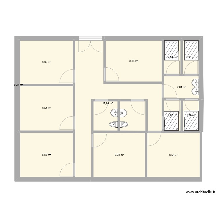 dortoir. Plan de 13 pièces et 82 m2